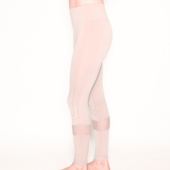 VARLEY Justin Perforated Blush Pink Knit Leggings - Picture 5 of 6